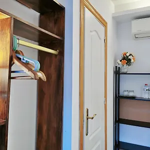 Barcelona Coronahostal Гостевой дом